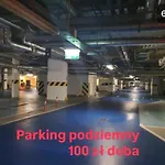 Platinumtowers Parking Ξενοδοχείο με διαμερίσματα Βαρσοβία