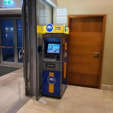 City Appart Platinumtowers Parking Hotel apartamentowy Warszawa