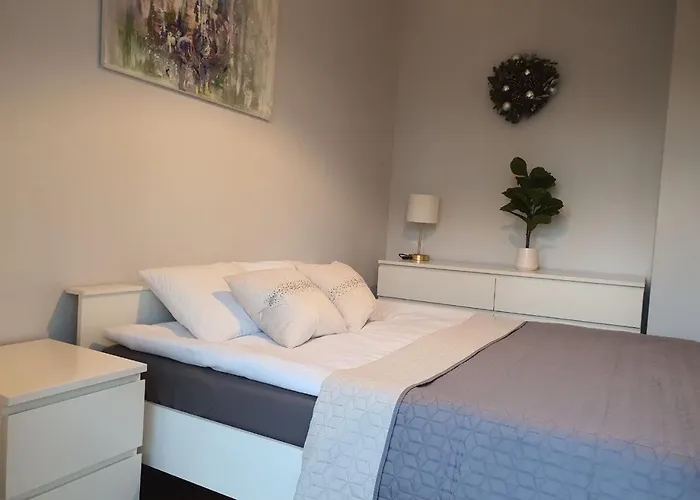 Platinumtowers Parking 3*