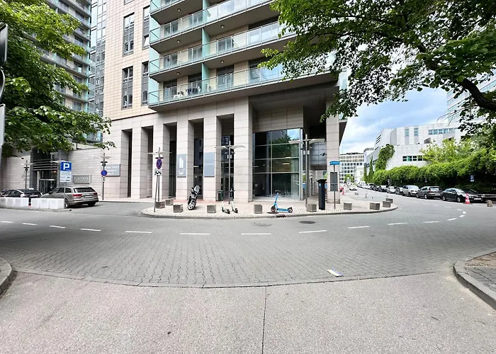 Platinumtowers Parking 3* Warsaw