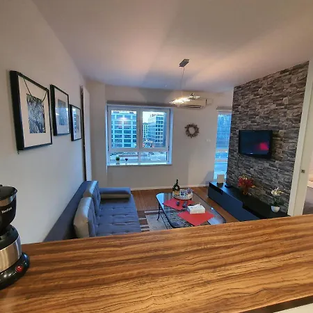 City Appart Platinumtowers Parking 3*