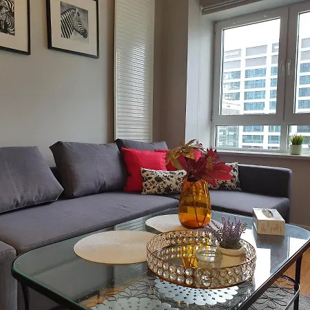 City Appart Platinumtowers Parking Apartmanhotel