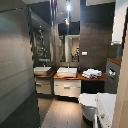 City Appart Platinumtowers Parking 3* ורשה